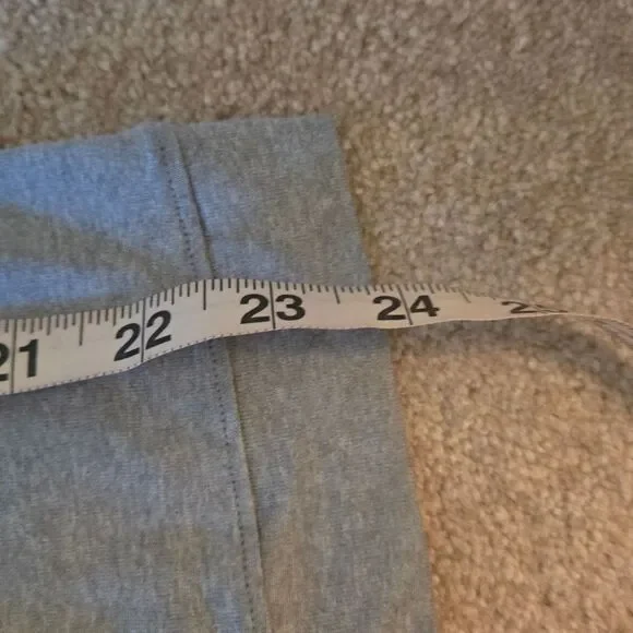 Under Armour Men's Gray Long Sleeve Shirt - Picture 9 of 9